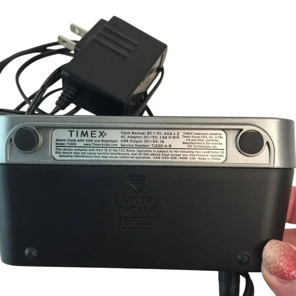 Timex T1200 Dual Alarm Clock w/USB Charging Nightlight Backup Battery Tested - Picture 6 of 8
